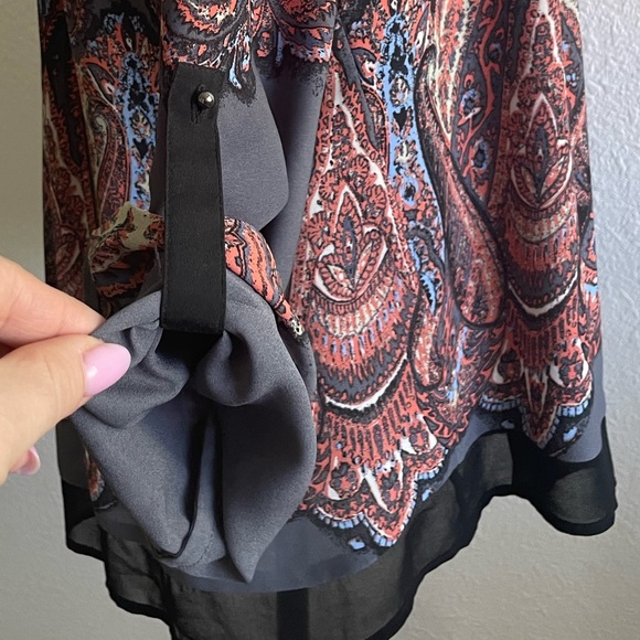 Anthropologie Meadow Rue • Multicolor Long Sleeve Blouse with TieString in Front - Picture 7 of 13